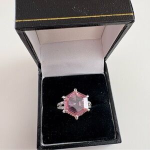 Bomb Party Whispers of The Heart Ring RG90126 Rose Quartz CZ Rhodium Plating